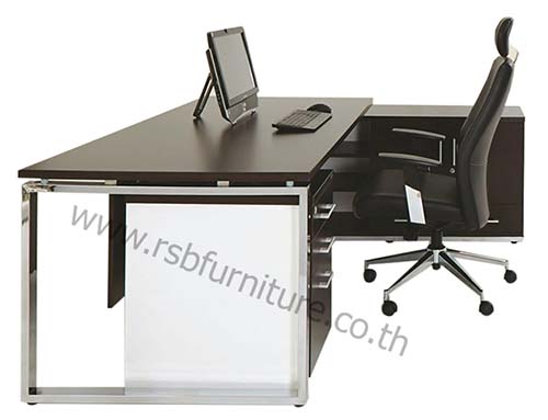 โต๊ะทำงานผู้บริหารเข้ามุม ขาเหล็กตัว C ชุบโครเมี่ยมเงา ขนาด 208 x 170 cm รหัส 2093
