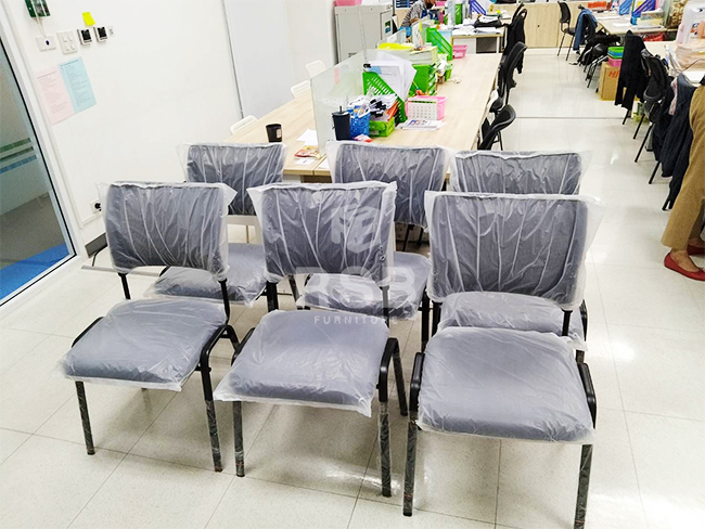 จัดส่งถึงที่ค่ะ หน้างานนี้ลูกค้าได้ทำการสั่งซื้อเก้าอี้ทำงานโครงเหล็กหนาไปใช้ภายในออฟฟิศ