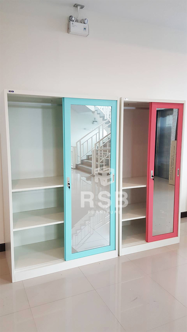 ภาพถ่ายจากหน้างานจริงค่ะ จัดส่งถึงที่เรียบร้อยค่ะตู้เสื้อผ้าเหล็ก ยี่ห้อ IKON หน้างานนี้ลูกค้าได้เลือกใช้ตู้ 2 ขนาดค่ะ