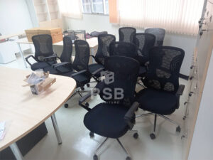 หน้างานนี้จัดส่งเสร็จเรียบร้อยค่ะ รุ่นนี้ด้วยเรื่องของดีไซน์ของเก้าอี้ที่ทำออกมาได้ดี สวย สไตล์โมเดิร์นพนักพิงตาข่ายถัก ลายกราฟฟิคสวยมากๆค่ะ