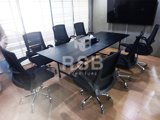 ส่วนใหญ่เก้าอี้รุ่นนี้จะถูกนำไปใช้กับการนั่งประชุม ด้วยแขนของเก้าอี้ที่ยกขึ้นลงได้ เวลาเลื่อนเก็บใต้โต๊ะจะสะดวกค่ะ