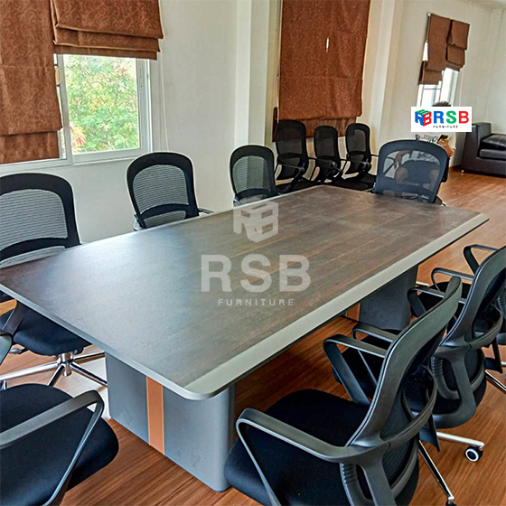 รีวิวภาพถ่ายจากหน้างานที่นำโต๊ะประชุม ขนาด 240 x 120 cm และเก้าอี้ทำงานที่นำไปใช้นั่งประชุมมาฝากค้า