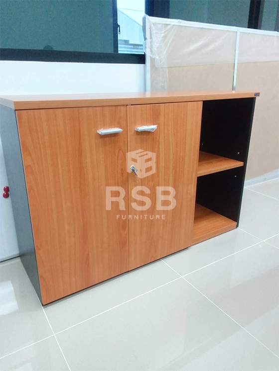 จัดส่งถึงที่เรียบร้อยแล้วค่ะสำหรับตู้เอกสาร ขนาด 120 x 40 สูง 80 cm รุ่นนี้มี 2 บานเปิด และ 2 ช่องโล่งไว้เก็บเอกสารค่ะ