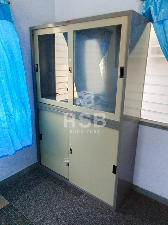 ลูกค้าเลือกใช้ตู้เอกสารเหล็ก ยี่ห้อ PRELUDE ทั้งหมด 2 รุ่นมาเรียงซ้อนต่อกันค่ะ