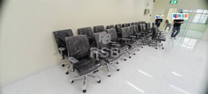 รุ่นนี้ที่ท้าวแขนปรับสู่ง-ต่ำได้ เบาะหนาและนุ่มมากค่ะ นั่งทำงานนานๆได้สบายเลยสำหรับพนักงานออฟฟิศ