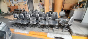 รีวิวภาพถ่ายจากหน้างานที่นำเก้าอี้สำนักงาน ไม่มีแขน รุ่นขายดี ไปจัดส่งค่ะ