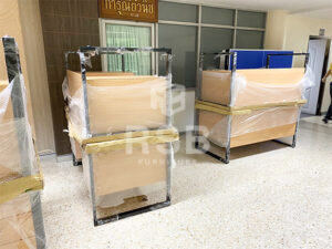 ภาพถ่ายจากหน้างาน จัดส่งโต๊ะทำงานขาเหล็กตัว C มี 5 ลิ้นชัก