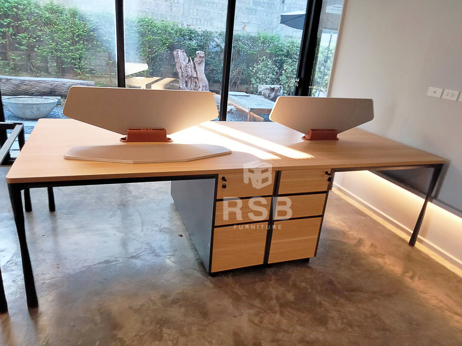 จัดส่งเรียบร้อยสำหรับหน้างานนี้ลูกค้าเลือกซื้อโต๊ะทำงานกลุ่ม 2 ที่นั่ง ไปต่อกันทำเป็น 4 ที่นั่งค่ะ