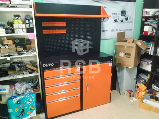 สำหรับหน้างานนี้จัดส่งตู้เหล็กชุดเครื่องมือช่าง set C