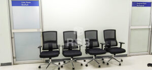 ภาพถ่ายจากหน้างานจัดส่งเก้าอี้ทำงานเพื่อสุขภาพ รุ่นพนักพิงดีไซน์ 2 ชั้น