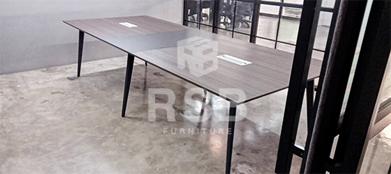 หน้างานเป็นออฟฟิศเปิดใหม่ สั่งซื้อโต๊ะประชุมขนาด กว้าง 300 ยาว 120 สูง 75 cm ไปใช้งาน