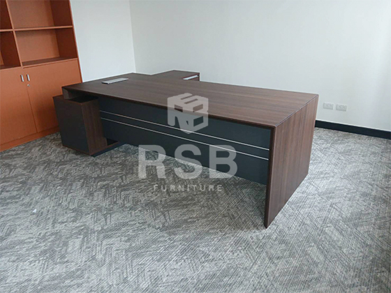 ออฟฟิศเปิดใหม่เลือกสั่งซื้อโต๊ะทำงานตัวแอล ขนาดกว้าง 240 cm จำนวน 2 ตัว