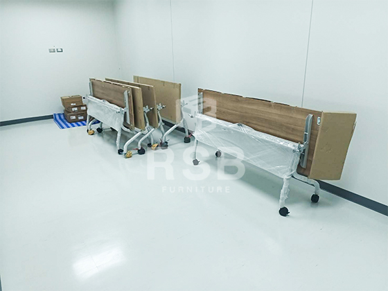จัดส่งถึงสถานที่เรียบร้อยค่ะสำหรับหน้างานนี้สั่งซื้อโต๊ะพับล้อเลื่อนขนาดกว้าง 200 cm