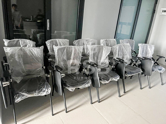 จัดส่งเรียบร้อย หน้างานนี้ลูกค้าต้องการเก้าอี้เลคเชอร์ ได้เลือกใช้เป็นเก้าอี้เลคเชอร์ รหัส 4988 เก้าอี้พับได้ทั้งตัว