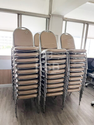 รีวิวภาพถ่ายจากหน้างานจัดส่งเก้าอี้จัดเลี้ยงสเปคเหล็กสั่งทำพิเศษ รับน้ำหนักได้ถึง 150 kg