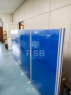 รีวิวภาพถ่ายจากหน้างาน จัดส่งพาทิชั่น แบบทึบเต็มแผ่น ไม่มีกล่องไฟ มีเฟรมปิดด้านบน+ด้านล่าง