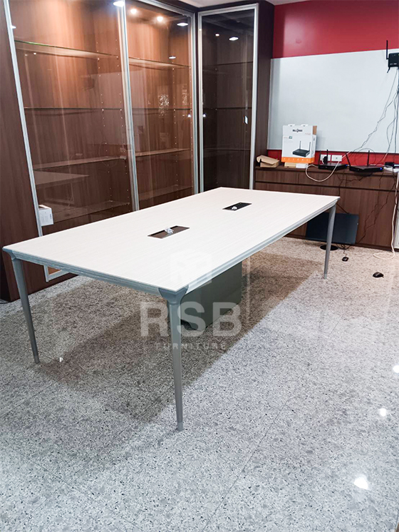 รีวิวภาพถ่ายจากหน้างานจริงค่ะ จัดส่งโต๊ะประชุม รุ่นขาเหล็ก Design work