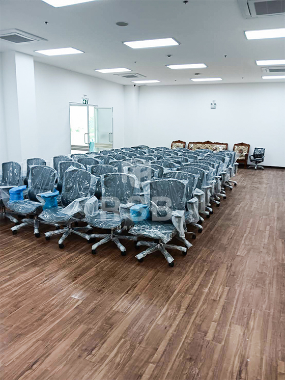 รีวิวภาพถ่ายจากหน้างานจริงค่ะ จัดส่งเก้าอี้สำนักงาน Ergonomic จำนวนหลายตัวเลย