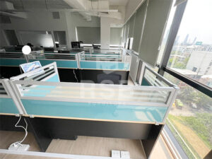 หน้างานนี้ลูกค้าได้สั่งซื้อมินิสกรีนเพิ่ม ให้นำไปติดตั้งบนโต๊ะทำงานที่เคยสั่งซื้อกับทาง RSB ค่ะ