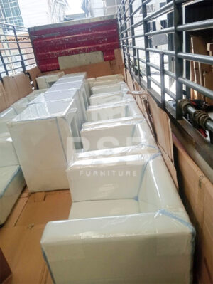 จัดส่งเรียบร้อย โซฟา 1 ที่นั่ง บุด้วยฟองน้ำอย่างดีมีความยืดหยุ่นสูง ไม่ยุบตัวเวลาใช้งานนานๆ