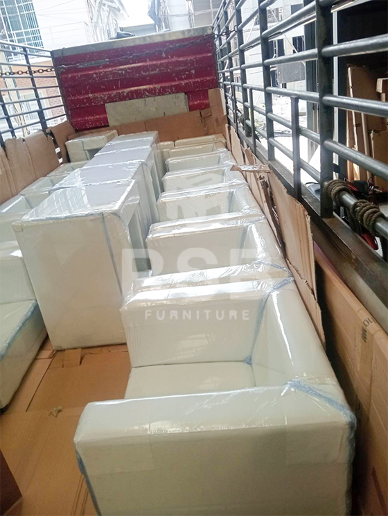 จัดส่งเรียบร้อย โซฟา 1 ที่นั่ง บุด้วยฟองน้ำอย่างดีมีความยืดหยุ่นสูง ไม่ยุบตัวเวลาใช้งานนานๆ