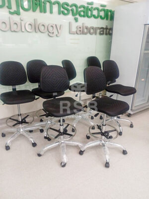 จัดส่งถึงสถานที่เรียบร้อยเก้าอี้บาร์สูง มีล้อเลื่อน พนักพิงและที่นั่งกว้าง นั่งสบายมากรุ่นนี้