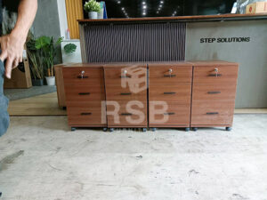 ภาพถ่ายจากหน้างาน นำตู้เอกสารล้อเลื่อน 3 ลิ้นชักไปจัดส่งให้ถึงสถานที่เลยค่ะ