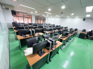 หน้างานนี้ลูกค้าเลือกสั่งซื้อเก้าอี้ไปใช้ภายในห้องคอมพิวเตอร์ ได้เลือกเป็นเก้าอี้สำนักงาน รุ่นไม่มีที่ท้าวแขน