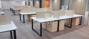 ผลงานติดตั้งชุด Workstation ขาเหล็ก โต๊ะทำงานกลุ่ม 6 ที่นั่ง ขาเหล็กพ่นสีดำดีไซน์โมเดิร์น