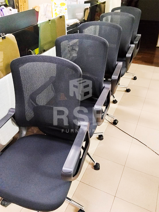 จัดส่งให้ถึงที่เรียบร้อยค่ะ เก้าอี้ทำงานสำหรับพนักงานทั่วไป (Staff / Task Chair) รหัส 5157