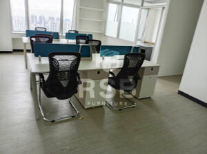 พาชมผลงานโต๊ะทำงานกลุ่มพร้อมฉากกั้น (Office Workstation) ที่เน้นความโมเดิร์น ลงตัว