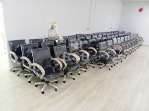 รีวิวผลงานจัดส่งเก้าอี้สำนักงานพนักพิงกลางดีไซน์คลาสสิก (Mid-Back Office Chair)