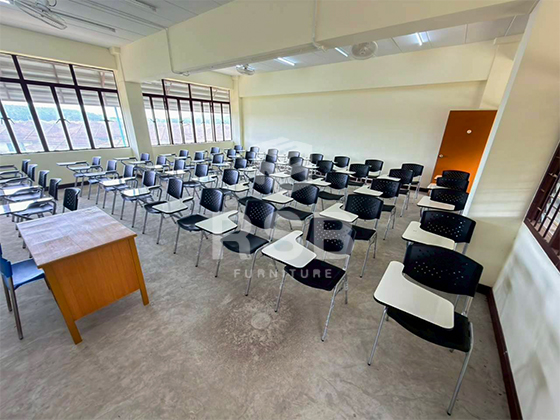 ผลงานติดตั้งจริงกับการจัดส่งเก้าอี้แลคเชอร์โครงขาเหล็ก (Lecture Chair)