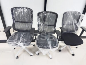 พาชมภาพผลงานจริงการจัดส่ง เก้าอี้สำนักงานพนักพิงผ้าตาข่าย ดีไซน์ Ergonomic รหัส 5158 ณ ออฟฟิศสำนักงาน