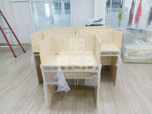 พาชมภาพผลงานติดตั้งจริงโต๊ะคอมพิวเตอร์ call center ฉากบังข้าง 3 ด้าน