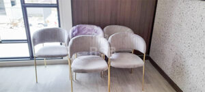 พาชมภาพผลงานจริงการจัดส่งยกล็อต เก้าอี้อาหาร Modern luxury โครงเหล็กสีทอง เงา